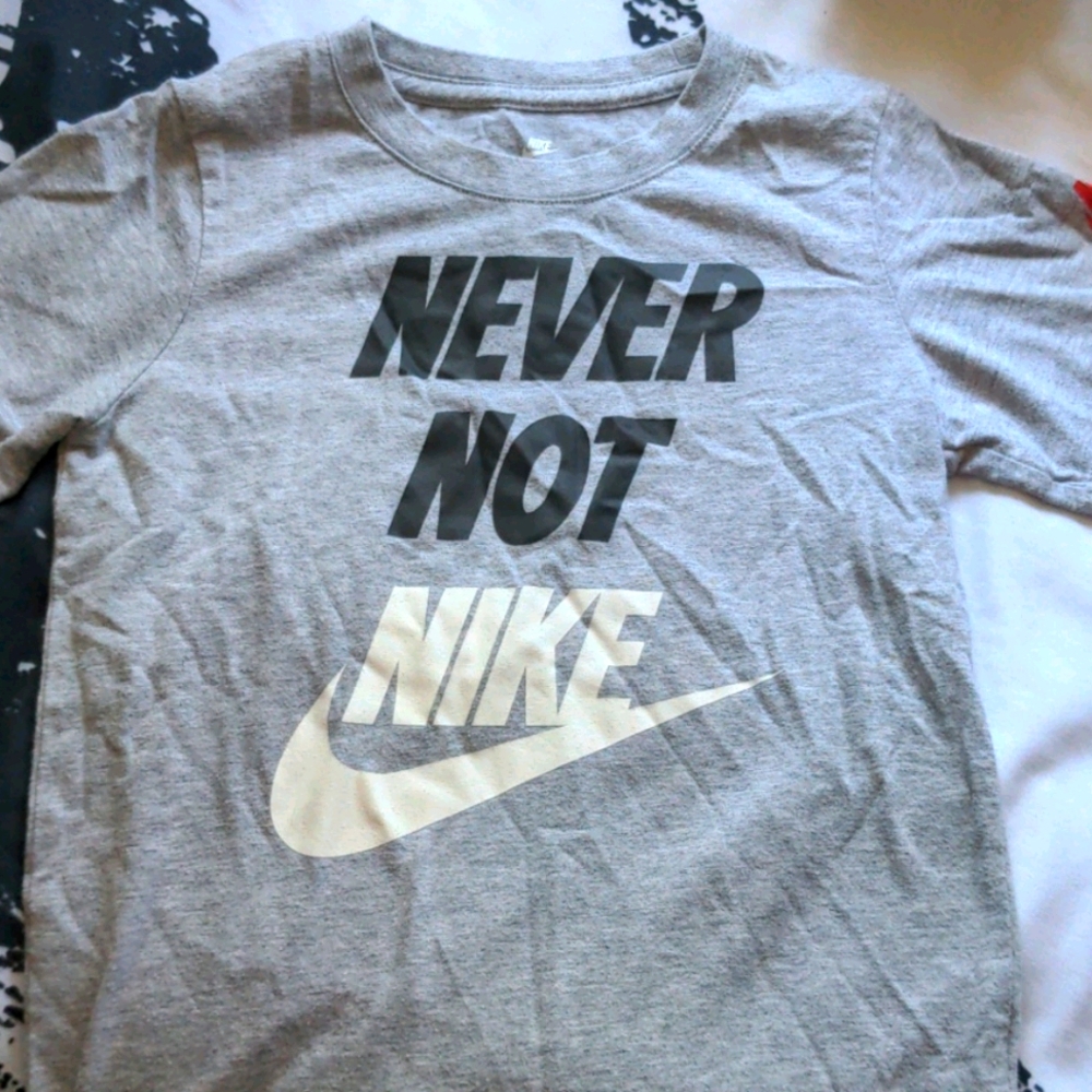 Nike T-shirt